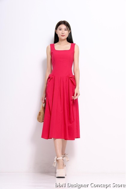 Square Neck Fit-and-Flare Midi Dress CD2074 Square Neck Fit-and-Flare Midi Dress CD2074